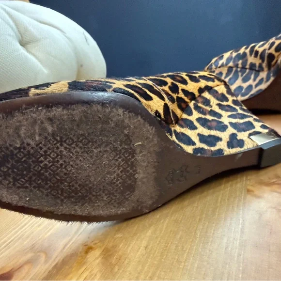 Tory Burch Suede Leopard Print Pointed Toe High Heels - Women size 8 - Picture 7 of 8